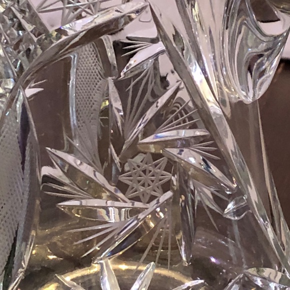 Vintage Bohemian Pinwheel Crystal Decanter. Like New. - Picture 3 of 7